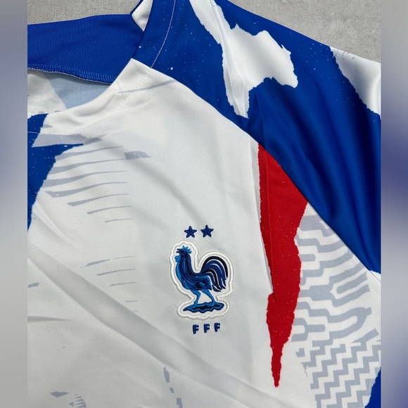 Nike France Pre-match soccer jersey 2022-23 warm up - Picture 2 of 4
